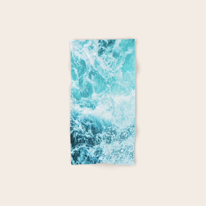Perfect Sea Waves Bath Towel Gallery Image 1
