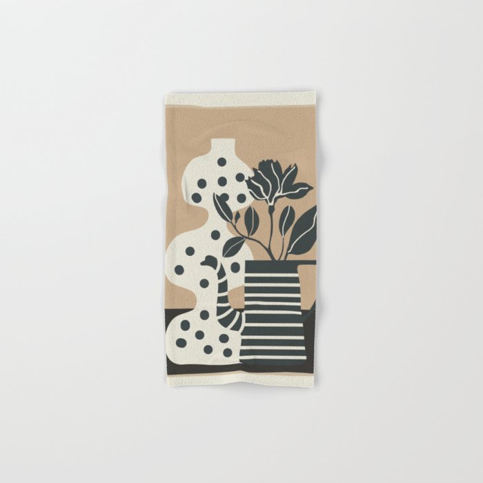 Teapot Garden 8 Bath Towel Gallery Image 1