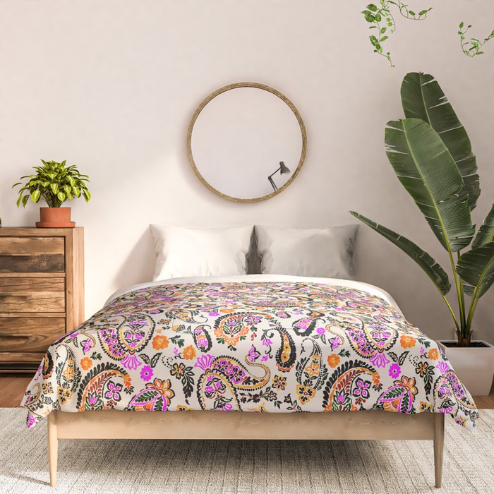 Vibrant paisley print Comforter Gallery Image 3