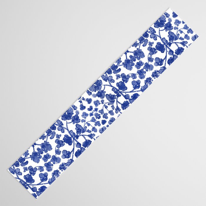 Chinoiserie Lady Table Runner Gallery Image 3