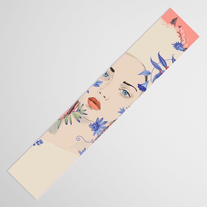Blooming 27 Table Runner Gallery Image 3