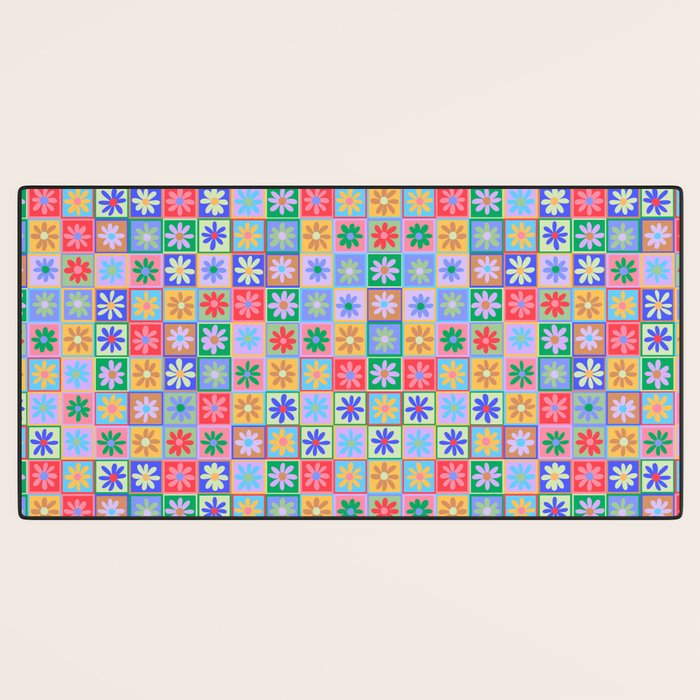 Checkered Flower Pattern  Desk Mat Gallery Image 3