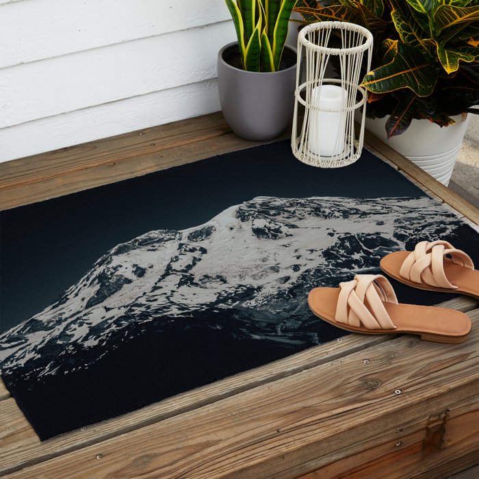 Dark Rainier Outdoor Rug Gallery Image 2