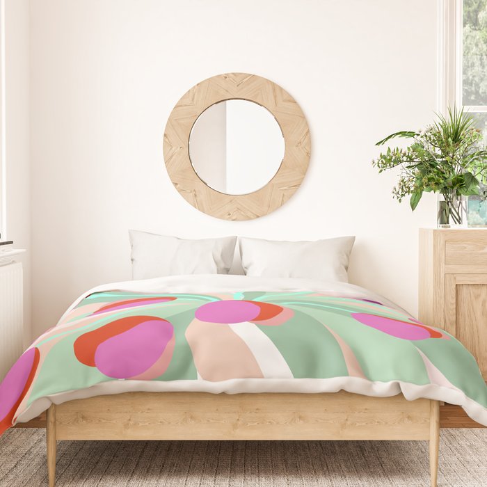Full Bloom Tulips in a Vase  Duvet Cover Gallery Image 3
