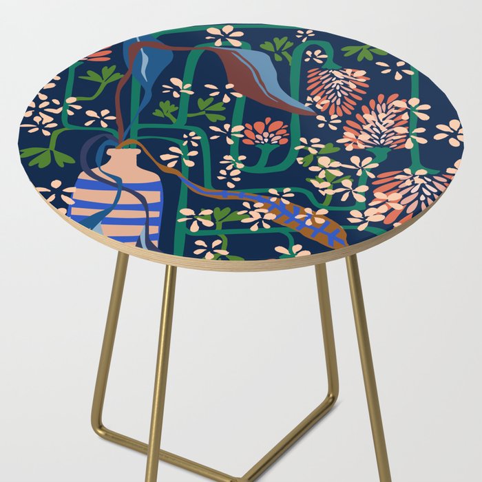 Strainge Clover blossoms in a vase dark blue Side Table Gallery Image 2