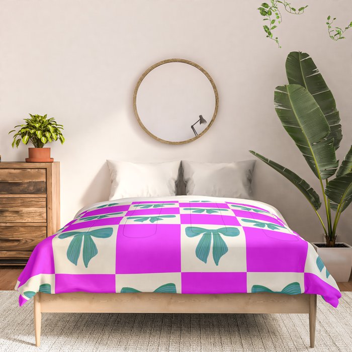 Elegant Vibrant Checkerboard Pattern - Perfect for Winter and Holiday Themes Comforter Gallery Image 3