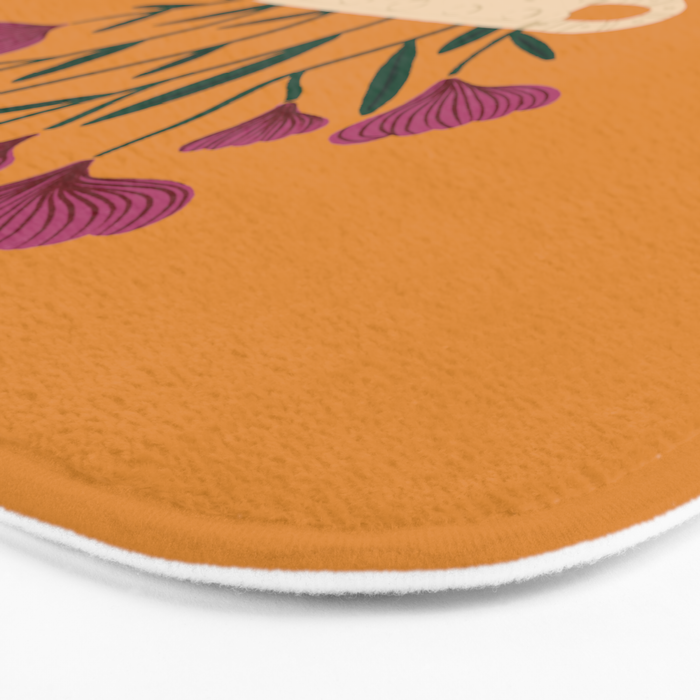 Ivory Vintage Flower Vase on Marigold Bath Mat Gallery Image 3