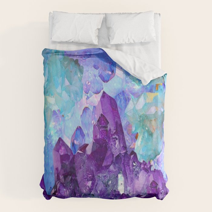 PURPLE AMETHYST CRYSTALS & BLUE-GREEN AQUAMARINE Duvet Cover