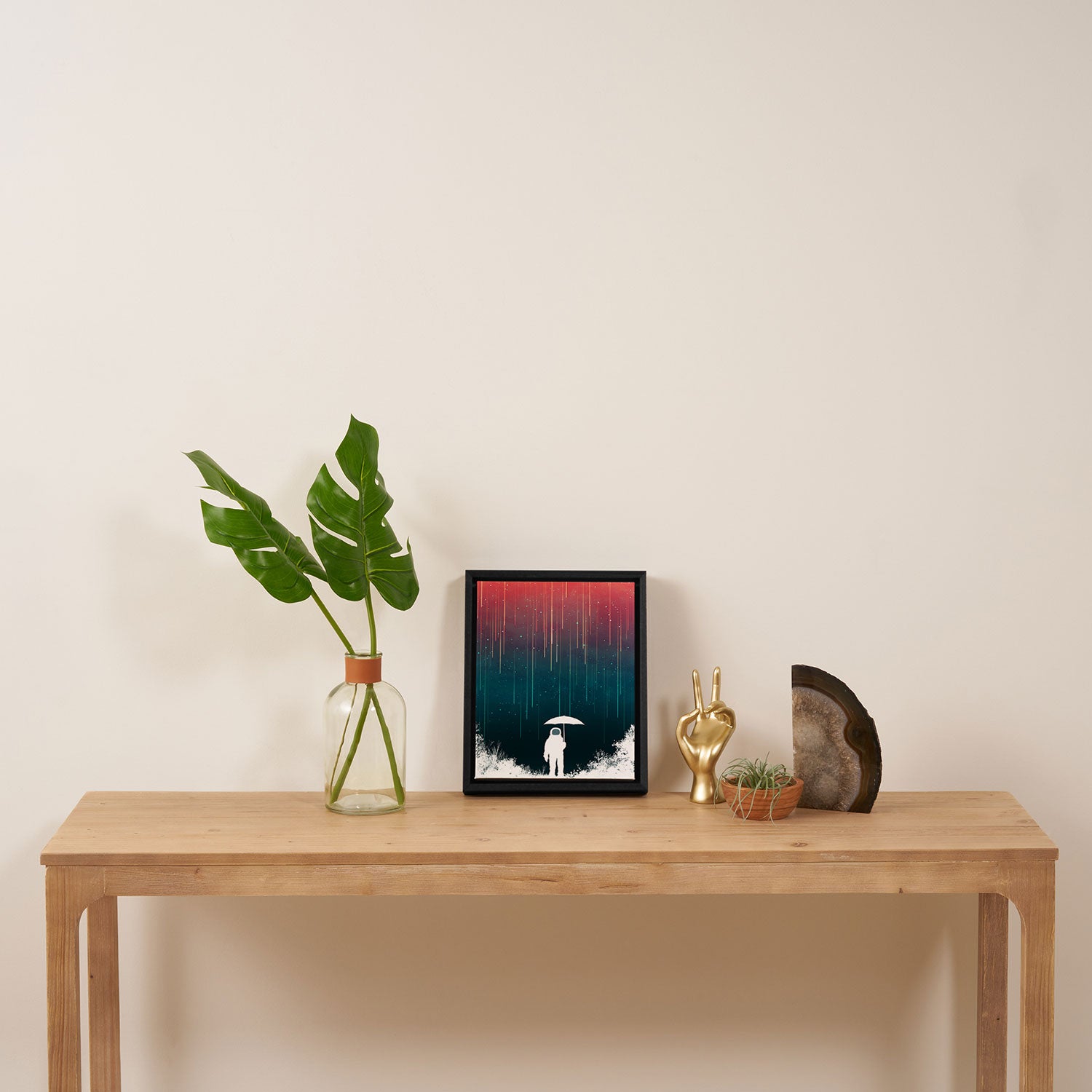 Meteoric rainfall Framed Canvas Print Gallery Image 4