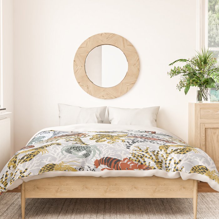 Vibrant coral reef light grey downtoned Duvet Cover Gallery Image 3
