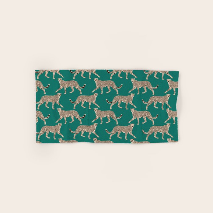 Walking Cheetahs 8 Bath Towel Gallery Image 1