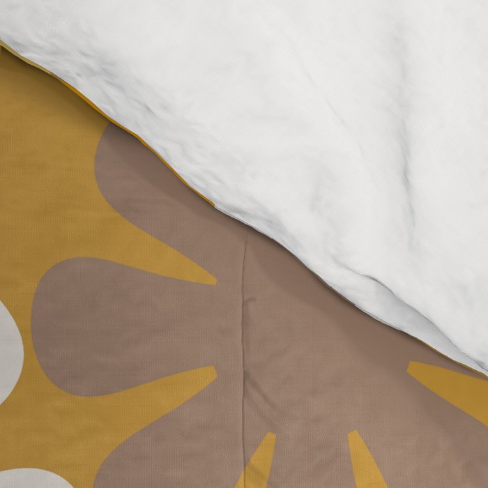Retro Garden Flowers Groovy 60s 70s Floral Pattern in Ochre Yellow Orange Comforter Gallery Image 4