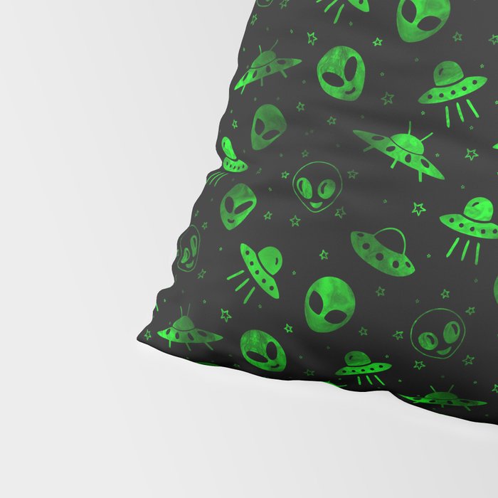 Aliens and UFOs Pattern Pillow Sham Gallery Image 4