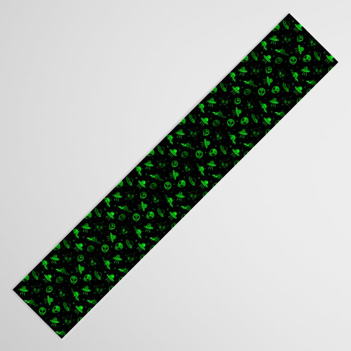 Aliens and UFOs Pattern Table Runner Gallery Image 3