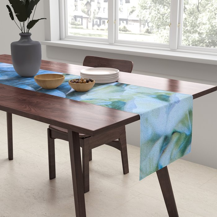 Allene Table Runner Gallery Image 2