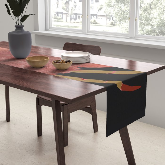 Minimalist Crab 3 Table Runner Gallery Image 2