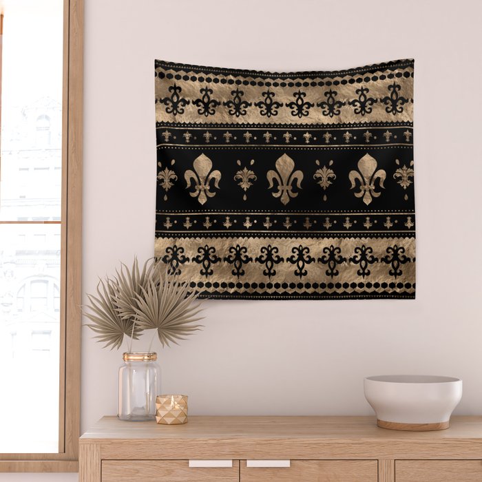 Luxury black and gold Fleur-de-lis ornament  Wall Tapestry Gallery Image 2