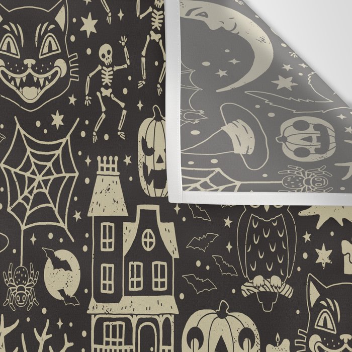 Vintage Halloween: Black Cat Wall Tapestry Gallery Image 3