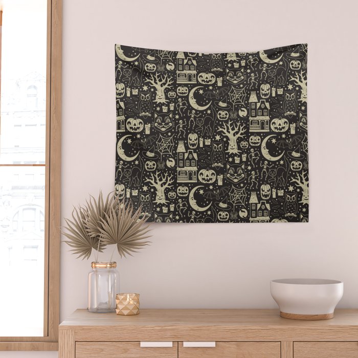 Vintage Halloween: Black Cat Wall Tapestry Gallery Image 2