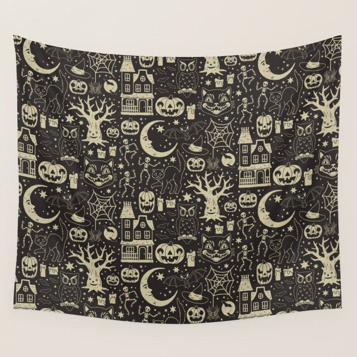 Vintage Halloween: Black Cat Wall Tapestry Gallery Image 4