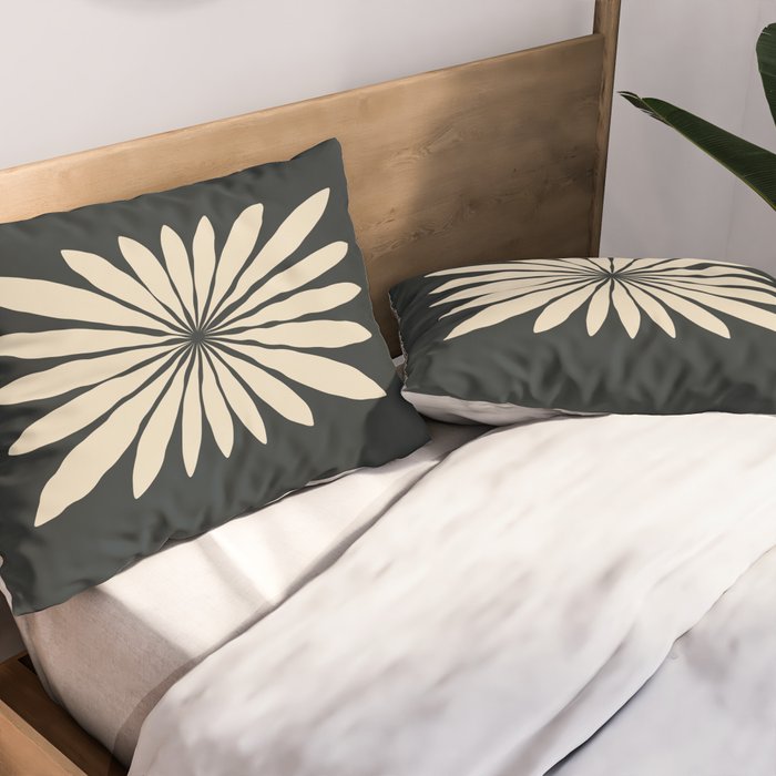 Star Leaf: Noir Pillow Sham Gallery Image 2