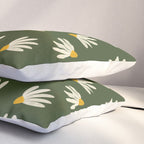 Oh! Daisy - green  Pillow Sham Gallery Image 3