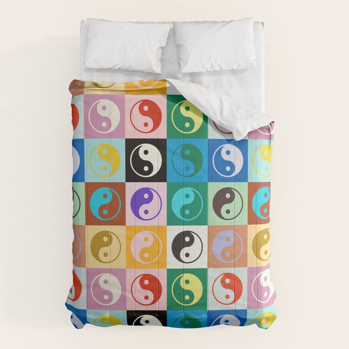 Checkered Yin Yang Pattern (Color Block Version) Comforter Gallery Image 6