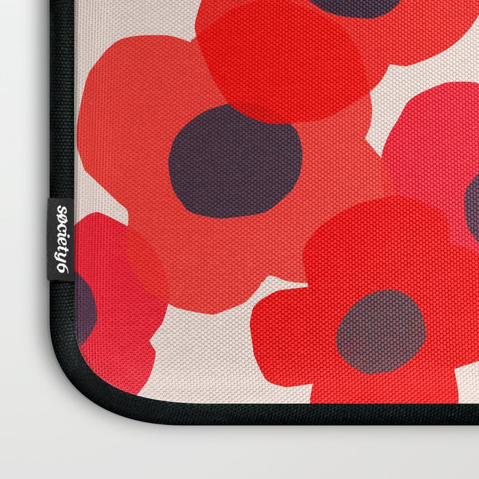 poppy 7 Laptop Sleeve Gallery Image 3