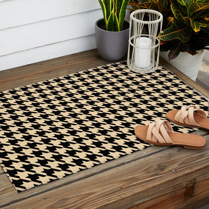 Black and Tan Classic houndstooth pattern Outdoor Rug Gallery Image 2