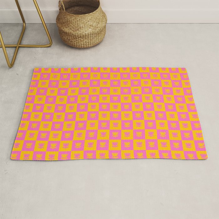 Retro Checkered Tulips Pattern Rug Gallery Image 1
