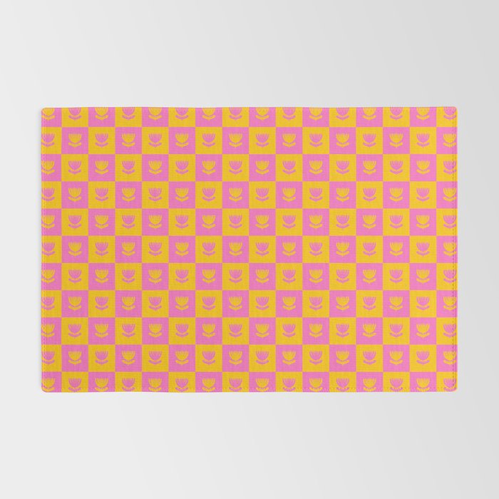 Retro Checkered Tulips Pattern Rug Gallery Image 2