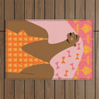 Bow Stacking Queen Outdoor Rug Gallery Image 1
