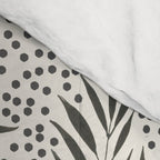 Tiger Vase Comforter Gallery Image 4