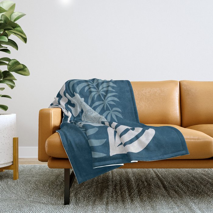 Seahorse Nest - Dark Throw Blanket Gallery Image 1