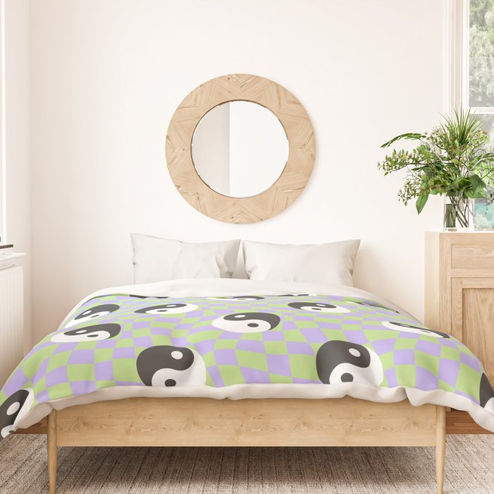 Retro psychedelic yin yang checkered pattern Duvet Cover Gallery Image 3