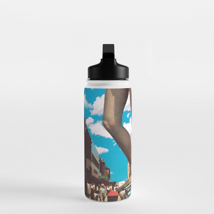 She's arrived (Giant woman & UFO) Water Bottle Gallery Image 3
