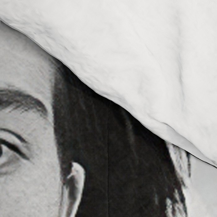 Frida Kahlo Wearing White Shirt Comforter Gallery Image 4