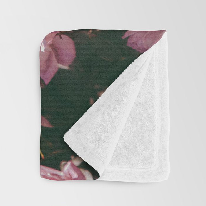 Light Pink Roses Throw Blanket Gallery Image 3