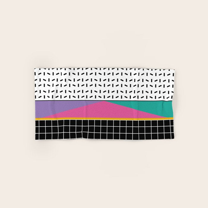Memphis Pattern 34 / 80s - 90s Retro Bath Towel Gallery Image 1