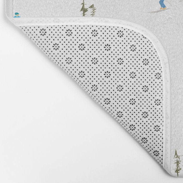 Mountain Skiers Pattern Bath Mat Gallery Image 2