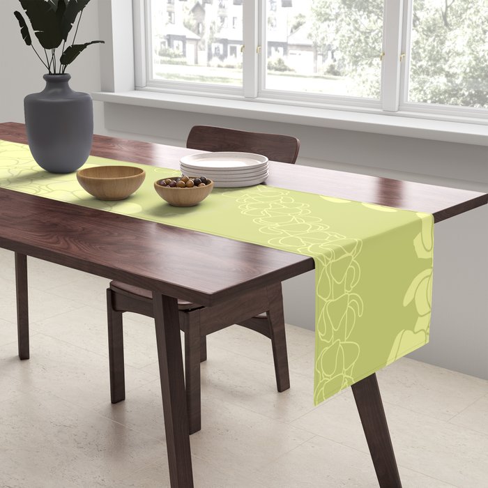 Puakenikeni lei Hawaii art v1 Table Runner Gallery Image 2