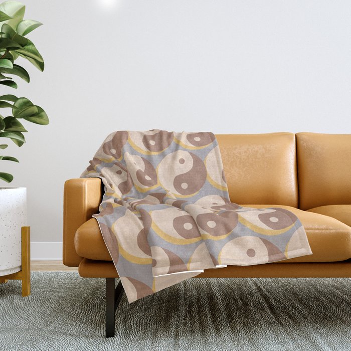 Yinyang Throw Blanket Gallery Image 1