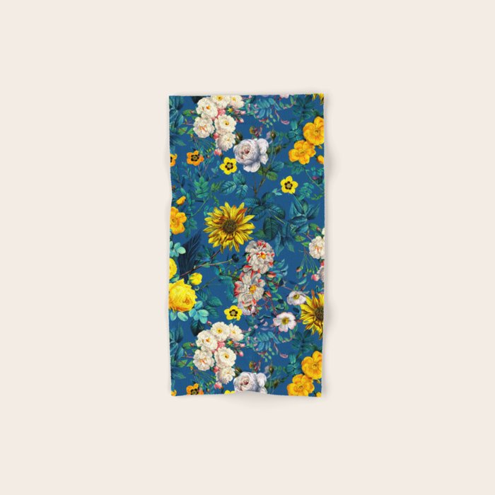 Pantone - Classic blue - 19-4052 Tcx Bath Towel Gallery Image 1