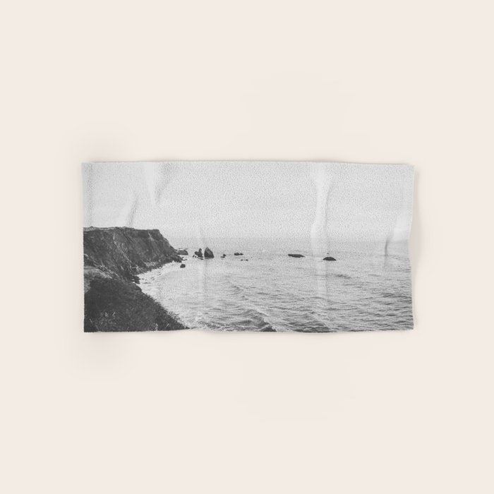 CALIFORNIA COAST XVI Bath Towel Gallery Image 1