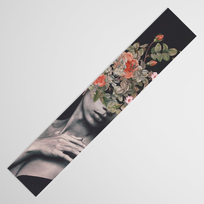 Blooming 7 Table Runner Gallery Image 3