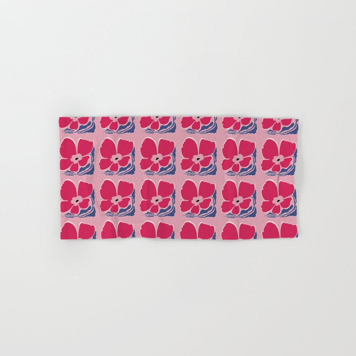 Big Blooming II Bath Towel Gallery Image 1