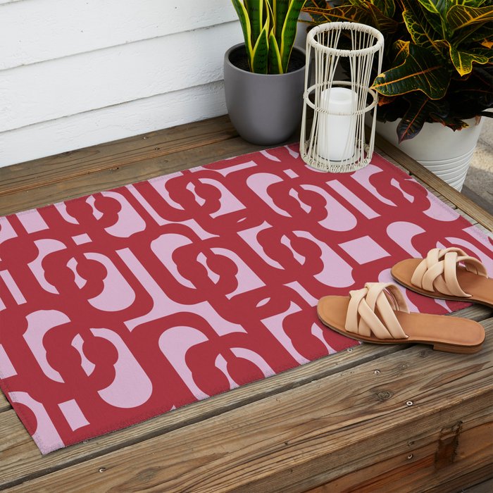 Contemporary Abstract Loop Pattern in Pink Hibiscus Outdoor Rug Gallery Image 2