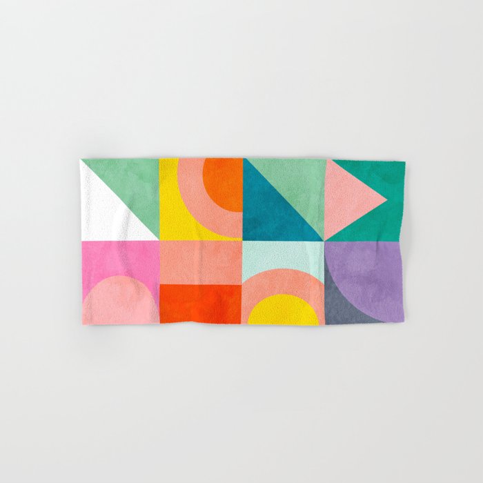 mid mod summer checkers Bath Towel Gallery Image 1