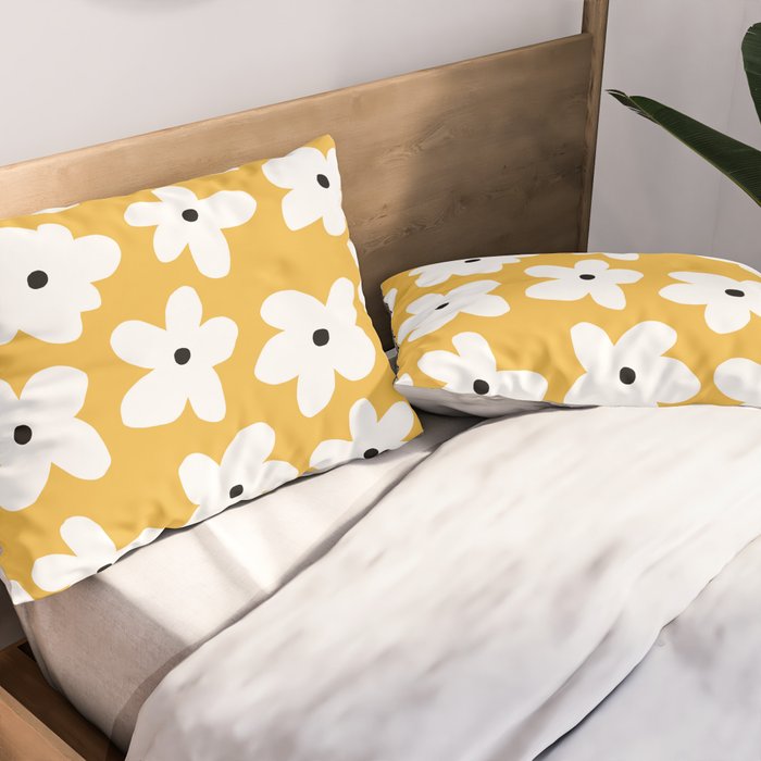 Daisy field Pillow Sham Gallery Image 2