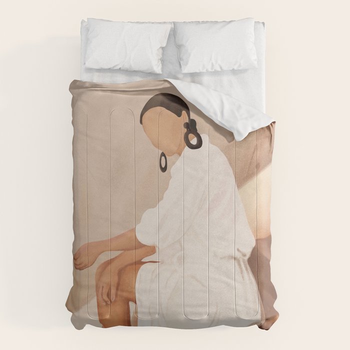 Lady in Waiting Comforter Gallery Image 1